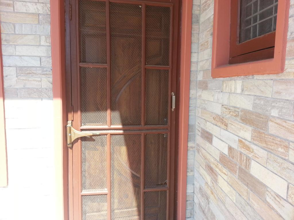 Namaste Apartments Pokhara Chambre photo