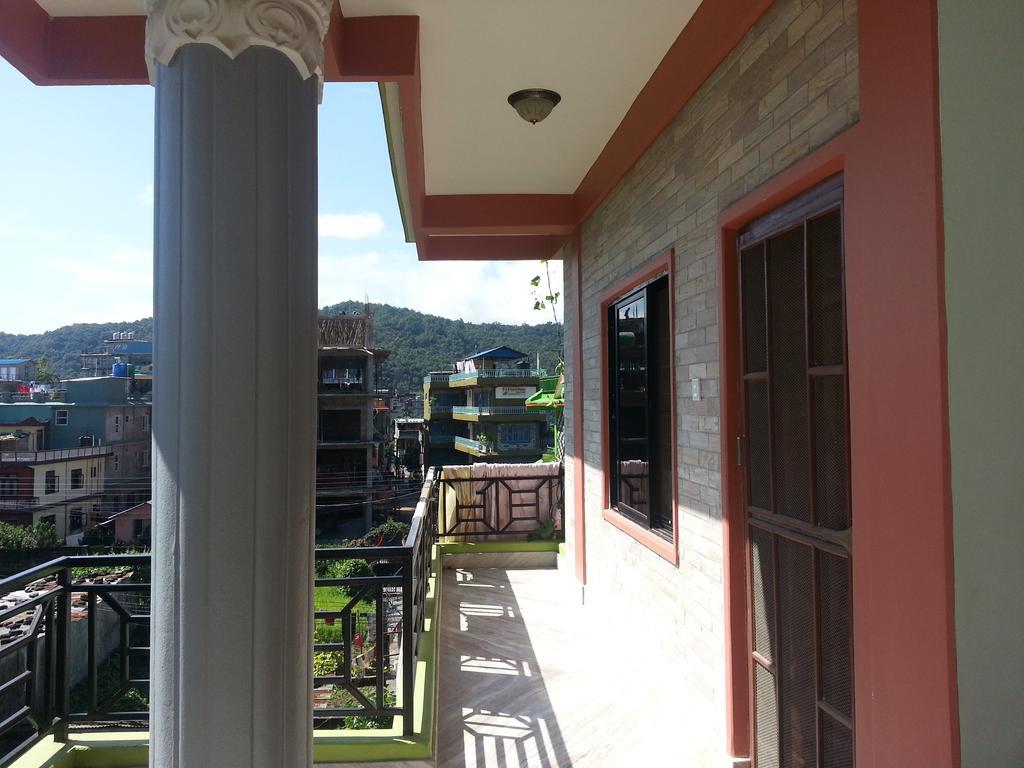 Namaste Apartments Pokhara Chambre photo